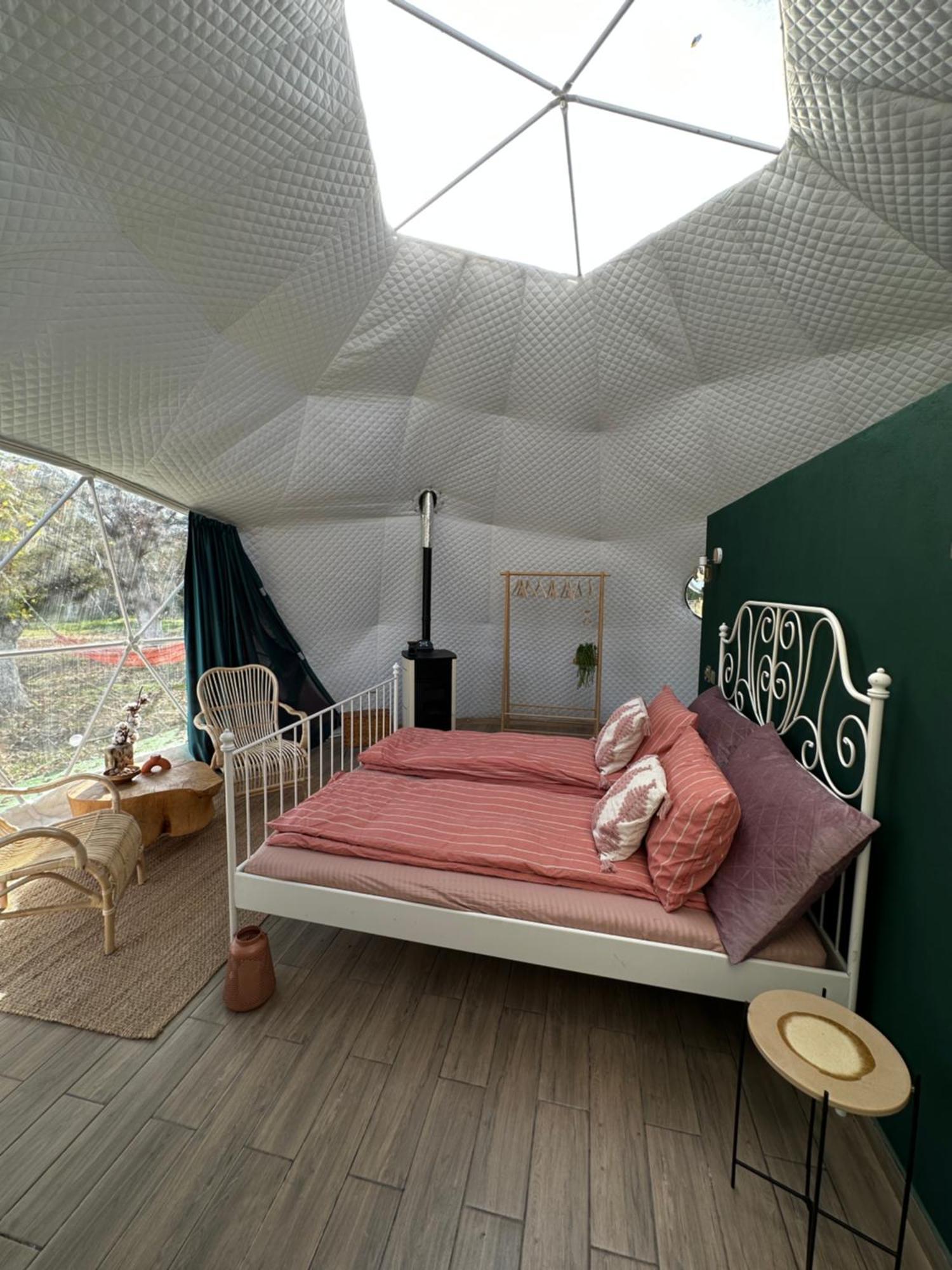 מלון הורזו The Frog Glamping מראה חיצוני תמונה